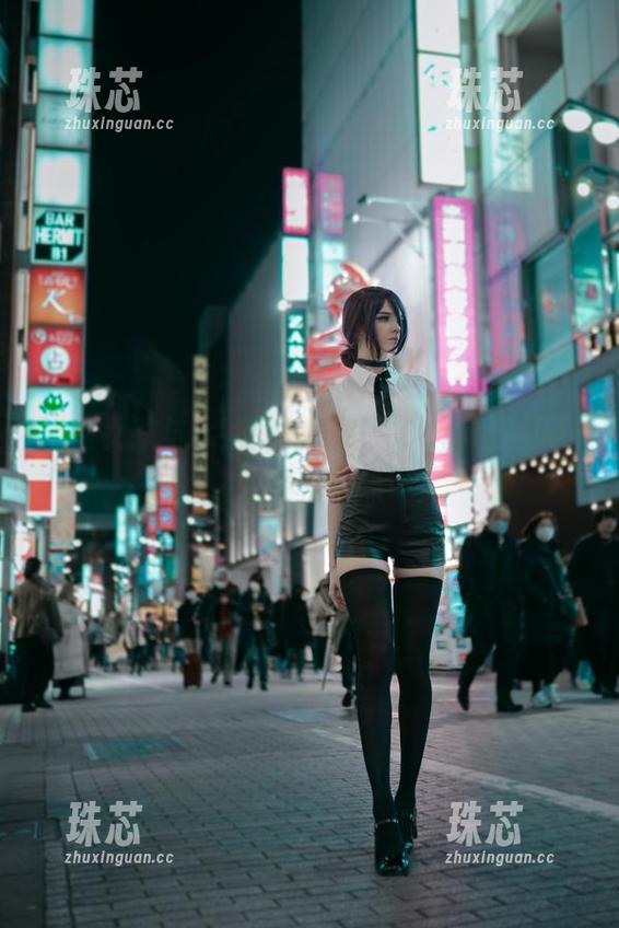 Candy Ball 浴室女孩与水滴间的舞蹈:Candy Ball的轻松写照